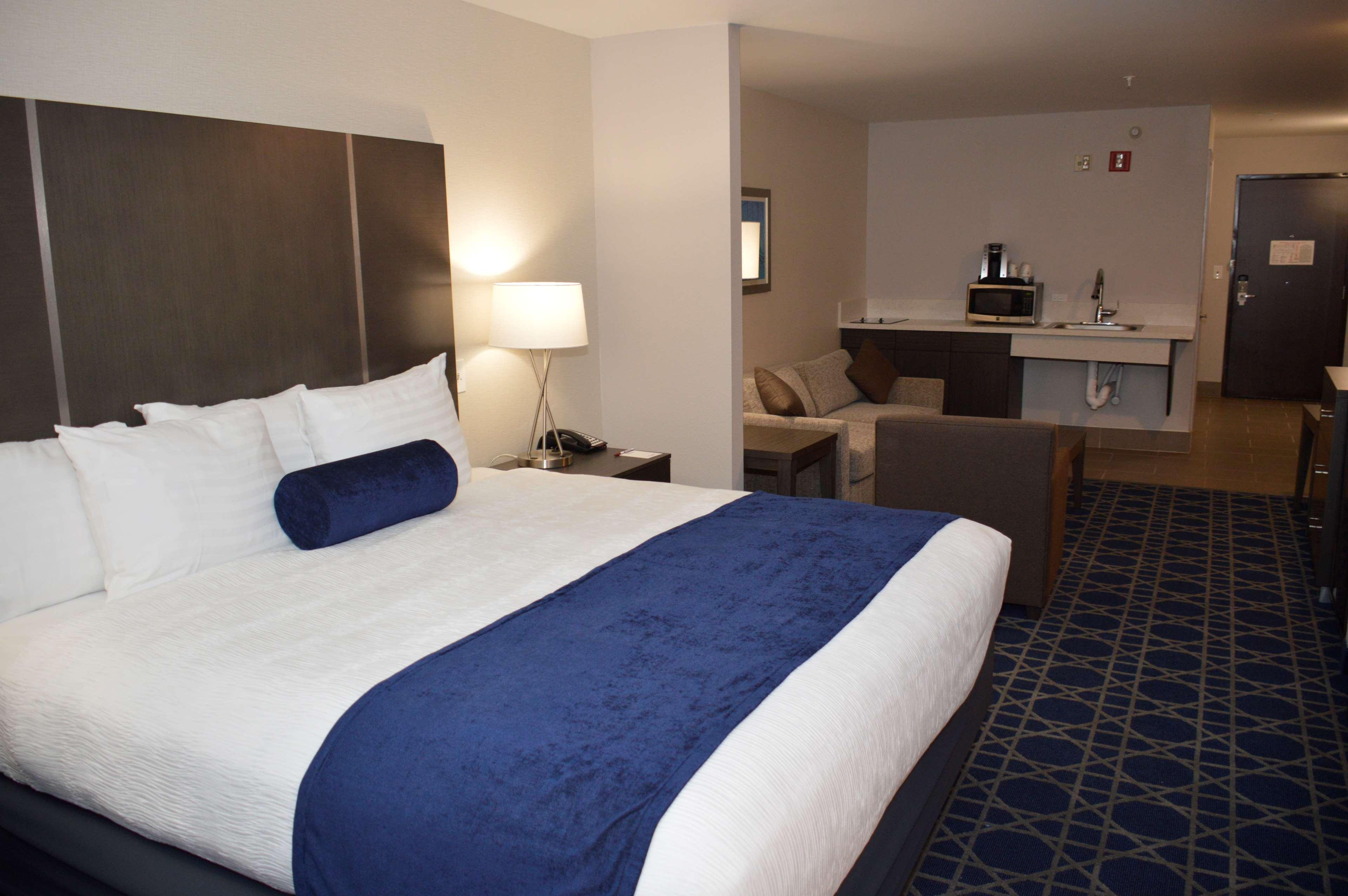 Best Western Plus Rama Inn & Suites 拉格兰德 外观 照片