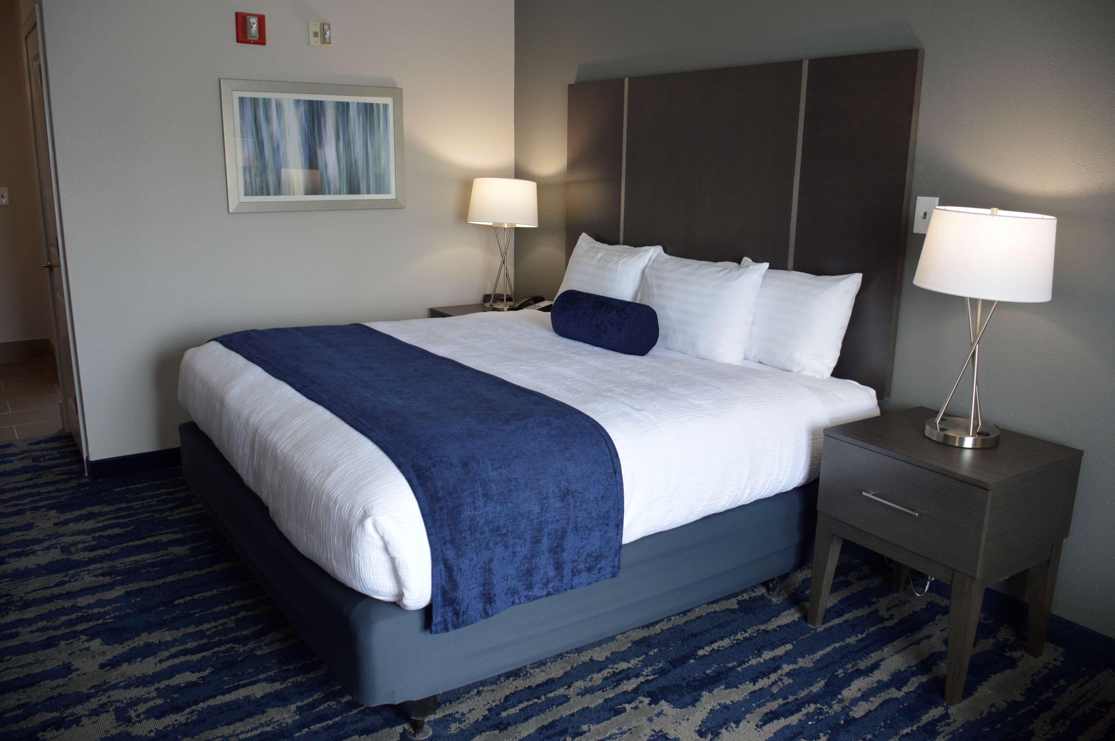Best Western Plus Rama Inn & Suites 拉格兰德 外观 照片