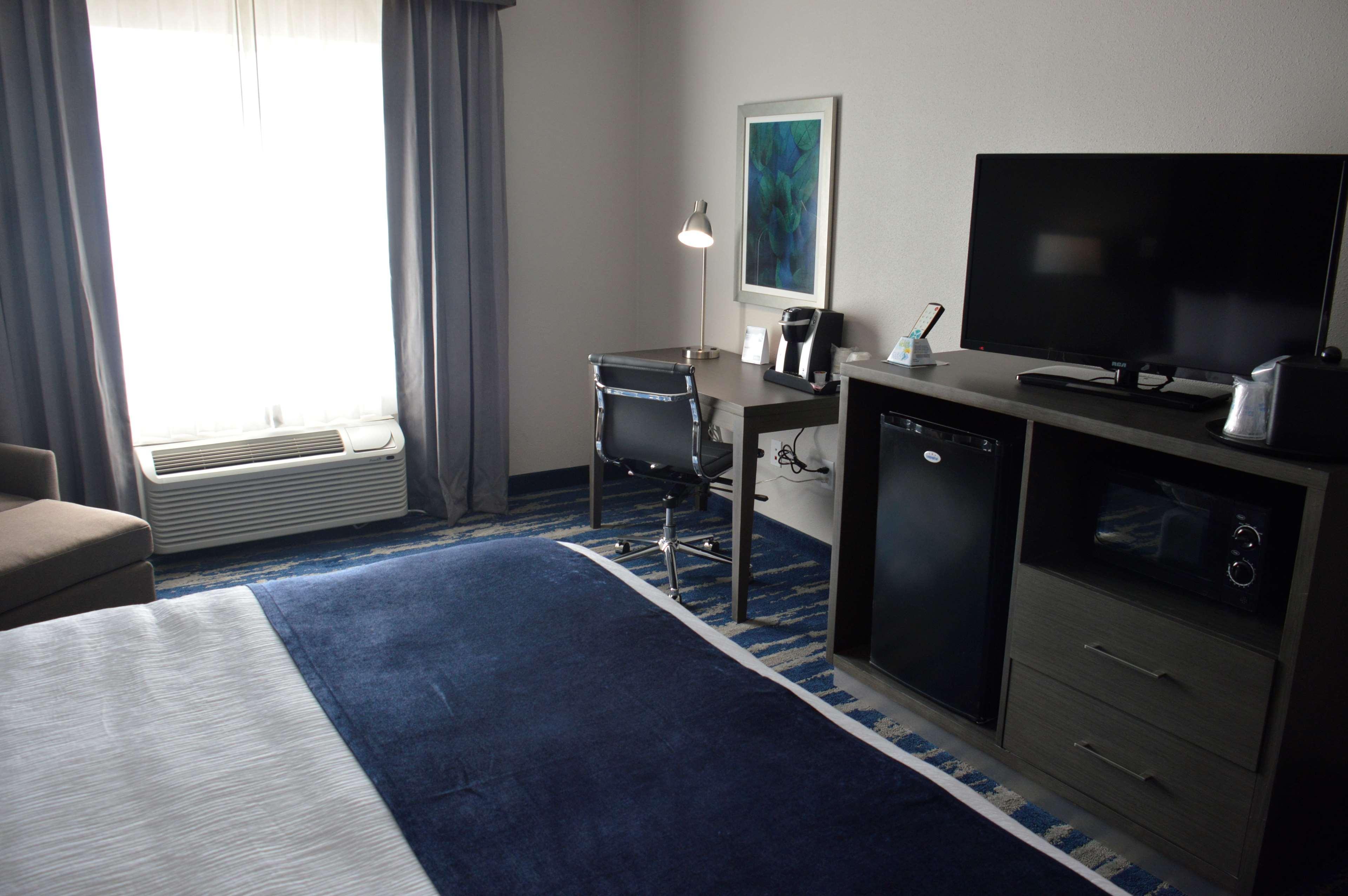 Best Western Plus Rama Inn & Suites 拉格兰德 外观 照片