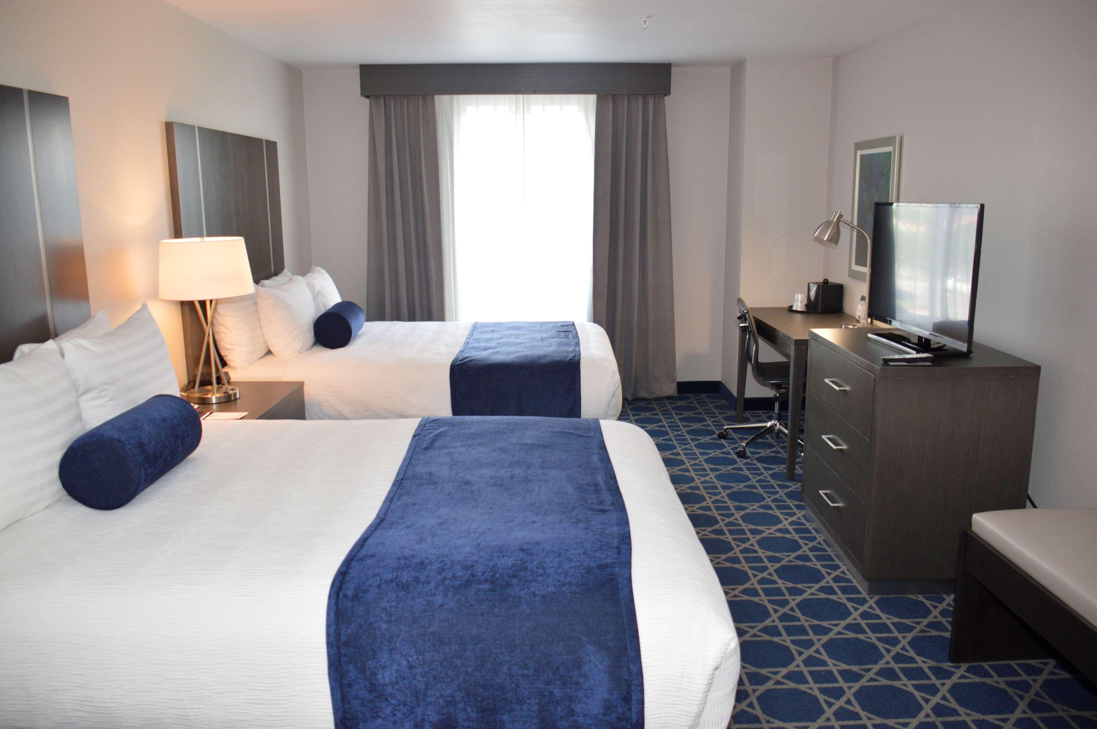 Best Western Plus Rama Inn & Suites 拉格兰德 外观 照片